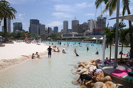 South Bank peeing pool is much less busy than it usually would be on a day this hot