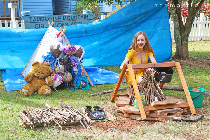 Bronwen at the Tamborine Mountain Scarecrow Festival