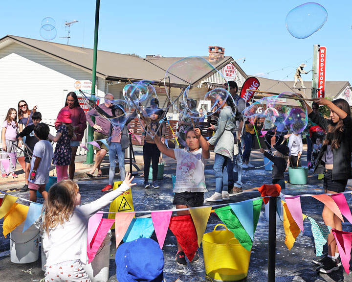 Bubble'licious Creations, Mudgeeraba Street Party