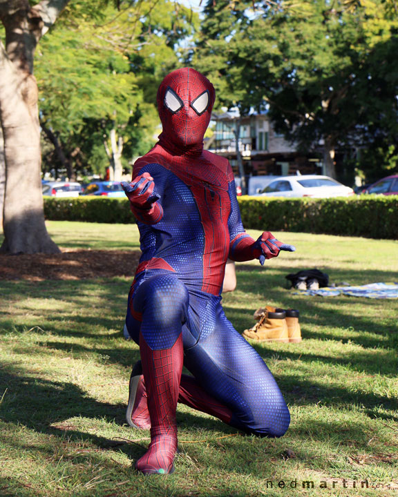 Slackline & Acro at New Farm Park