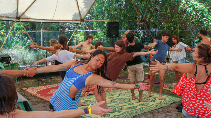 Workspace – Acro Yoga, Island Vibe Festival 2018, Stradbroke Island