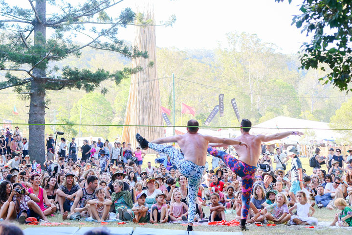 Bruise Brothers Slackline, Woodford Folk Festival 2016/2017, Woodfordia