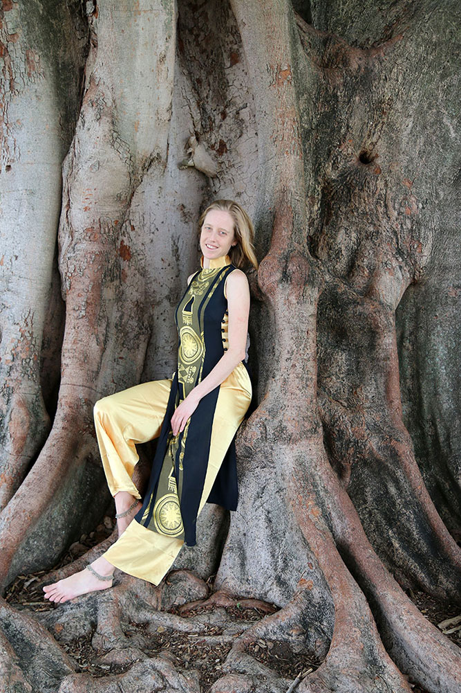 Bronwen posing at New Farm Park