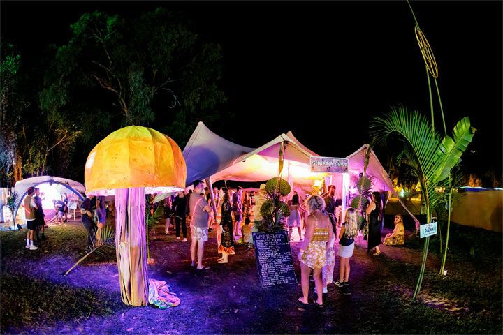 Chocolate Strings, Micro Island Vibe Festival, Stradbroke Island