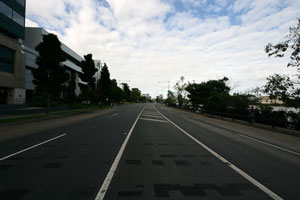 Coronation Drive, with no cars