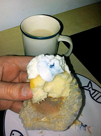 Dinner: A cupcake & a coffee