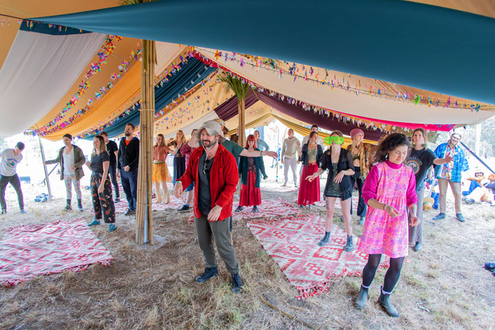 Laughter Yoga with Glitter Wizard, Jungle Love Festival 2022