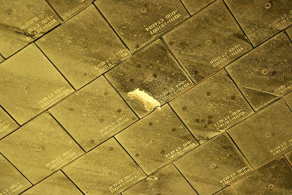 Chips in the heat shield of Endeavour