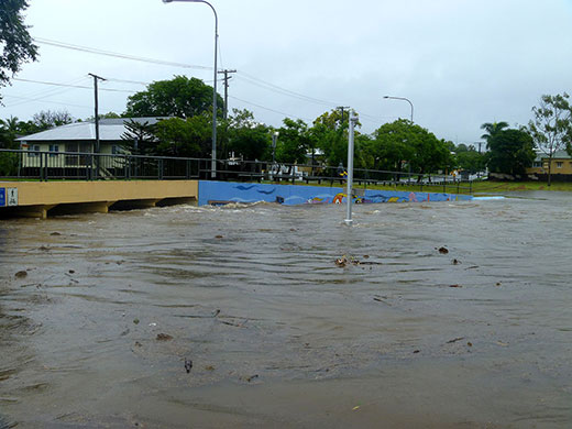 Flooding on the bikeway at Stones Corner