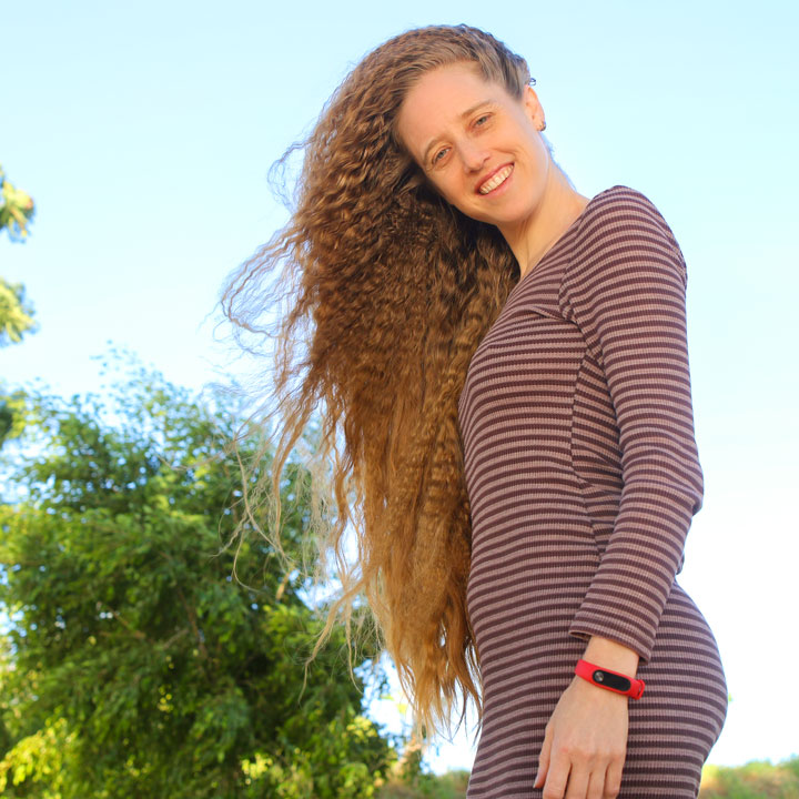 Bronwen & her very frizzy hair at Davies Park Markets