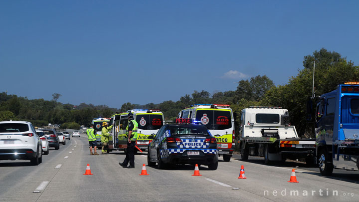 An accident on the way to Swell Sculpture Festival