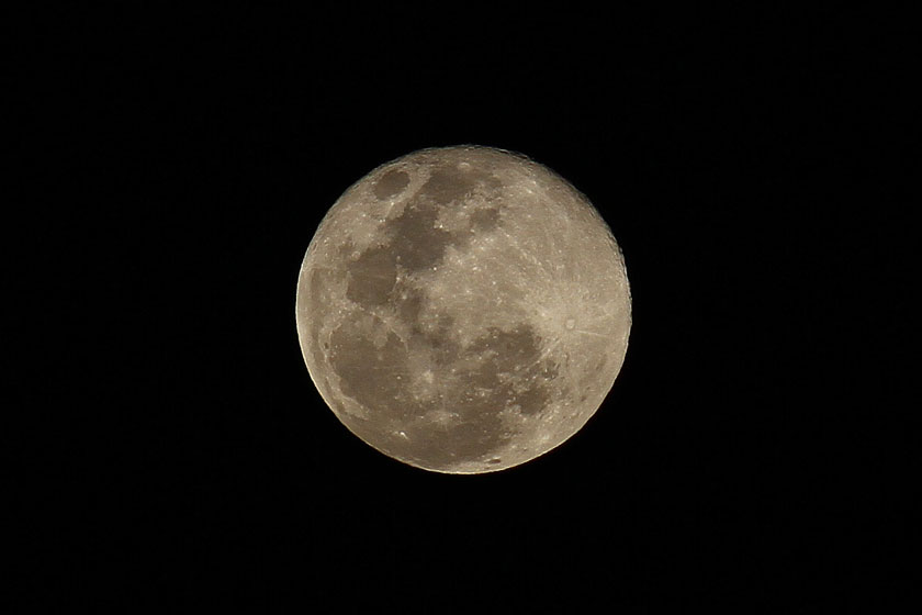 The Supermoon seen through my 200mm lens