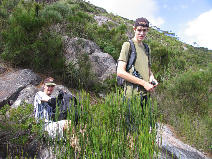 Ned, Clint, Bushwalk up Mt Barney  via South (Peasant's) Ridge