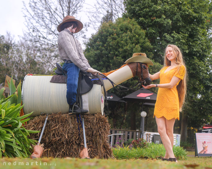 Bronwen at the Tamborine Mountain Scarecrow Festival