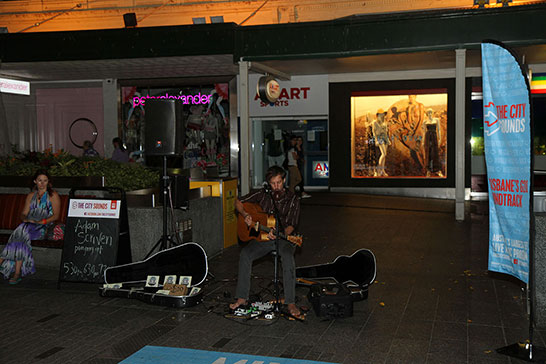 More entertainment in the mall. Unfortunately everyone was busy watching police