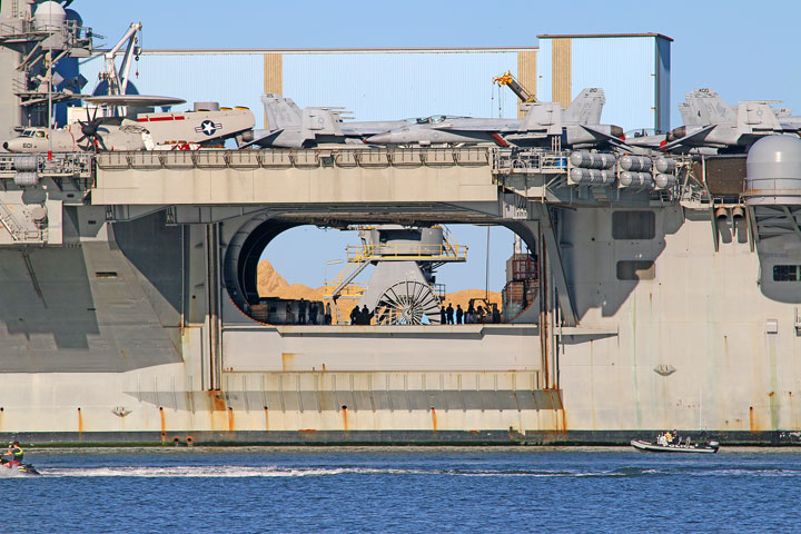 USS Ronald Reagan, Luggage Point, Brisbane