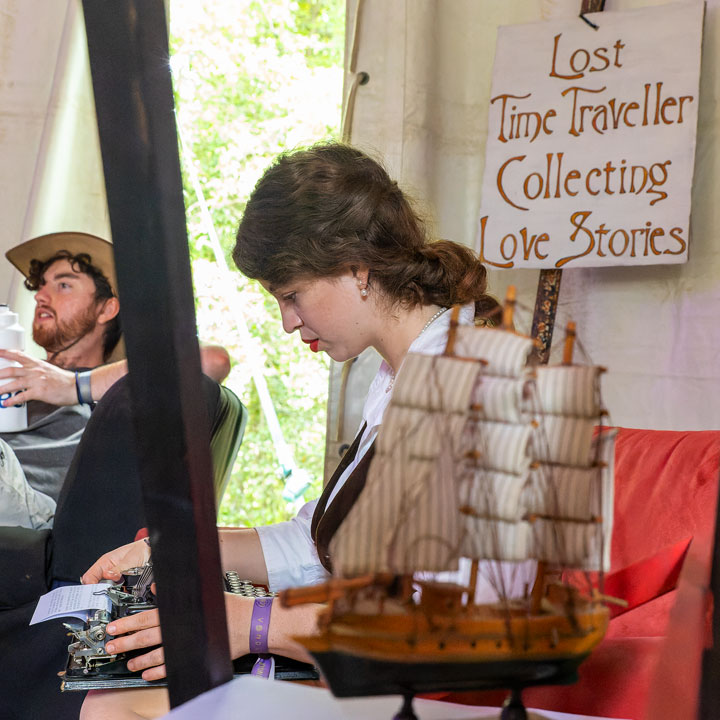 The Hopeless Romantic’s Time-Travelling Typewriter, Spiegeltent, Yonder Festival 2021