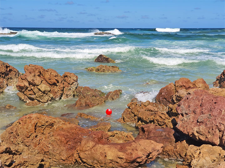 A red balloon on Stradbroke Island