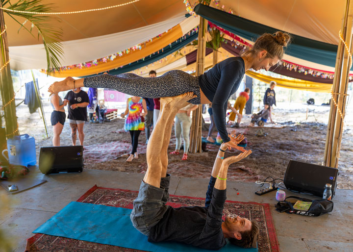 Acro yoga play, Jungle Love Festival 2022