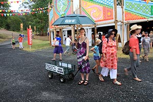 Bronwen, The Amazing Woodford Folk Festival