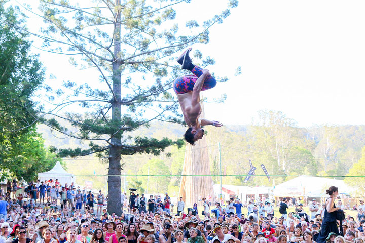 Bruise Brothers Slackline, Woodford Folk Festival 2016/2017, Woodfordia