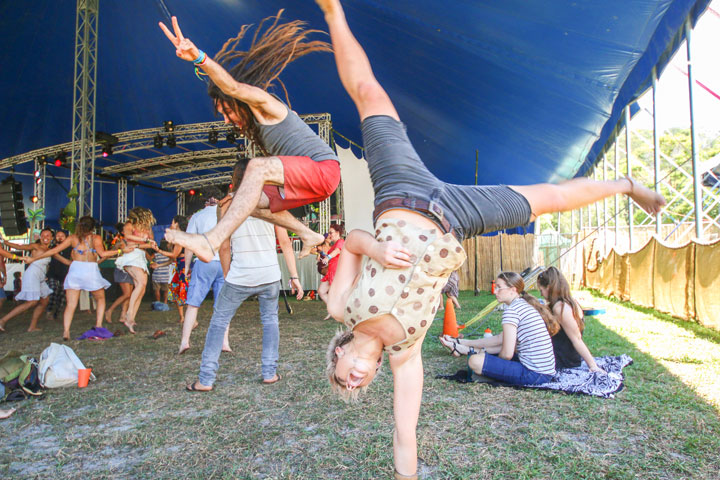 Hughie & Skye, Big Top- Mapstone, Island Vibe Festival 2018, Stradbroke Island