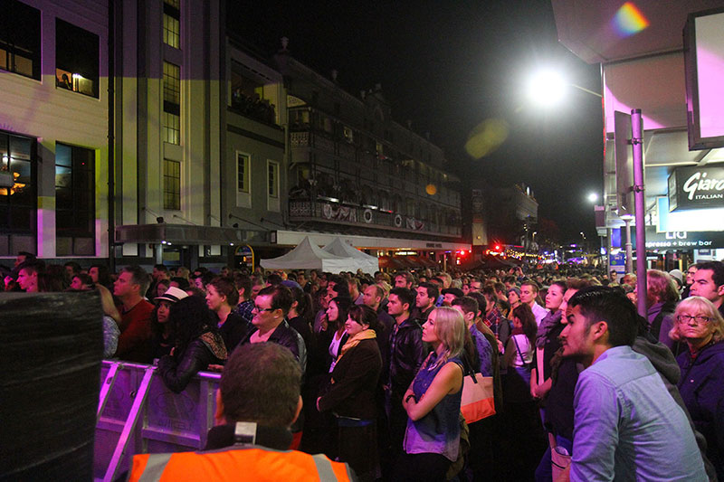 Crowds watching Dan Sultan