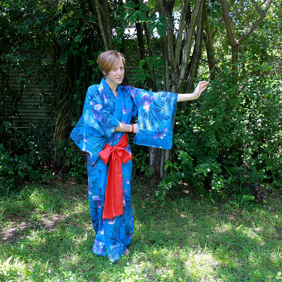 Bronwen models her kimono.