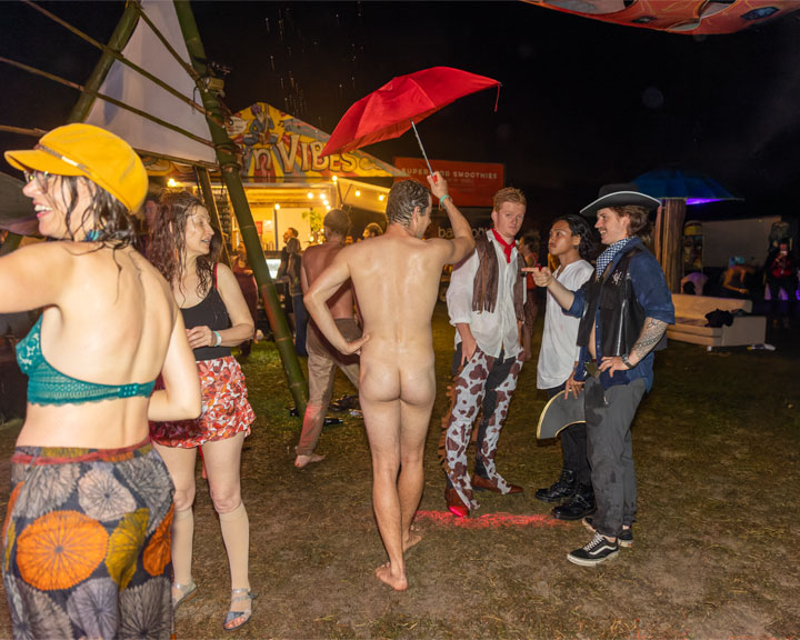 Naked in the rain, Micro Island Vibe Festival, Stradbroke Island