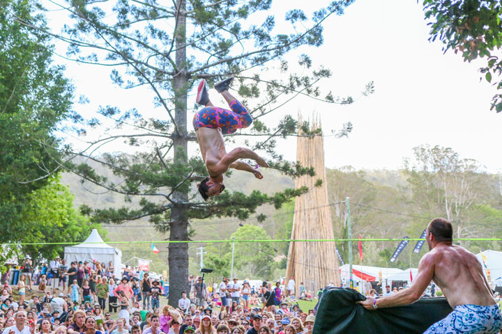 Bruise Brothers Slacklining, Woodford Folk Festival 2016/2017, Woodfordia