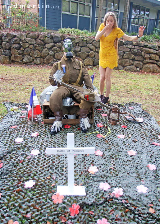 Bronwen at the Tamborine Mountain Scarecrow Festival