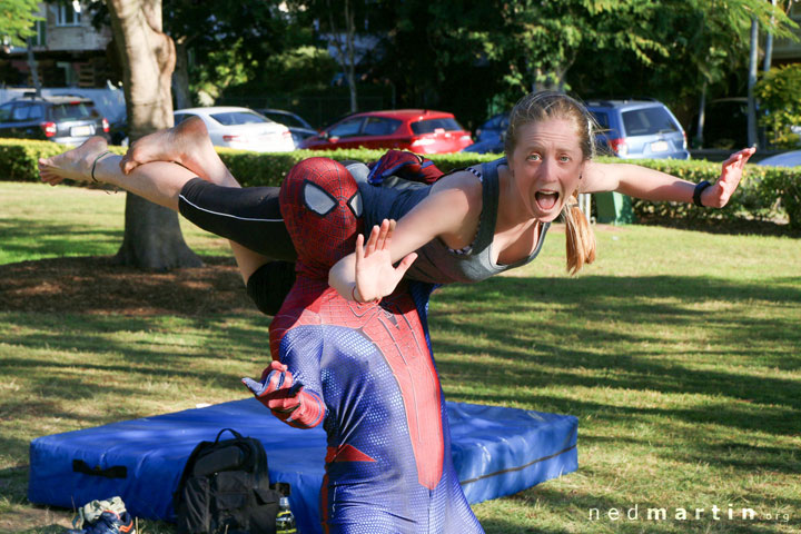 Bronwen, Slackline & Acro at New Farm Park