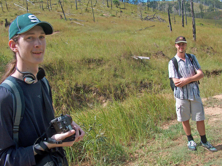 Maz, Ned, Bushwalk up Mt Barney  via South (Peasant's) Ridge