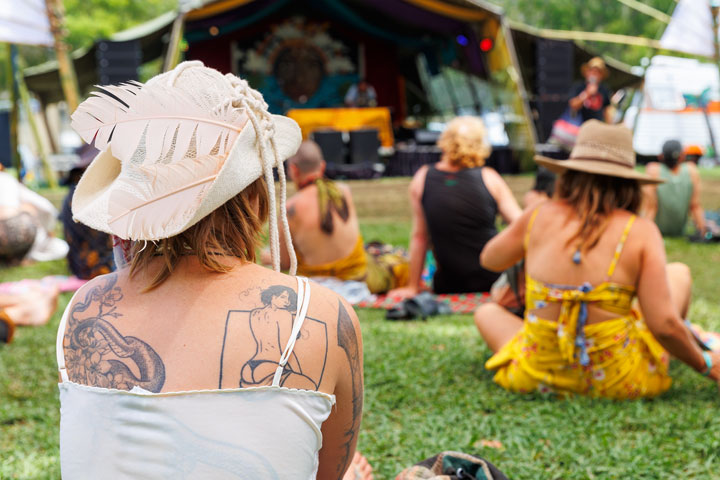 Poets Breakfast with Nephila, Micro Island Vibe Festival, Stradbroke Island