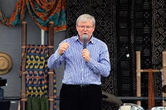 Kevin Rudd telling Africans why Labor is good