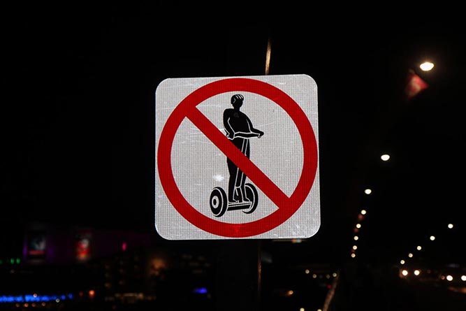 No Segways sign on Victoria Bridge