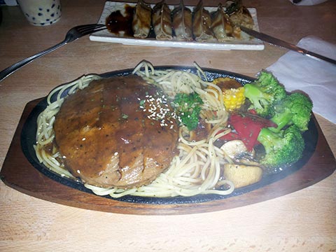 A sizzling vegetarian dinner at Kuan Yin’s
