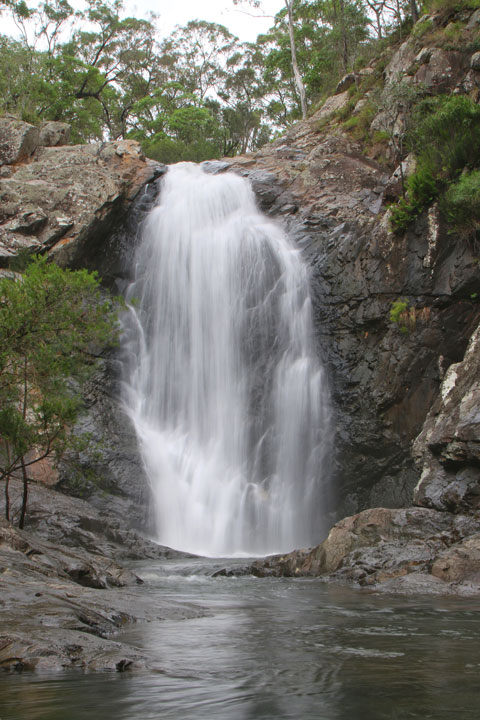 Cedar Creek Falls