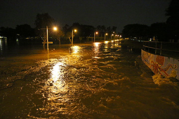 Flooding at Stones Corner