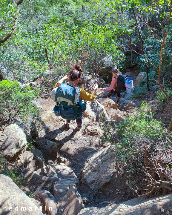 Bronwen & Carissa, Climbing down Mt Maroon