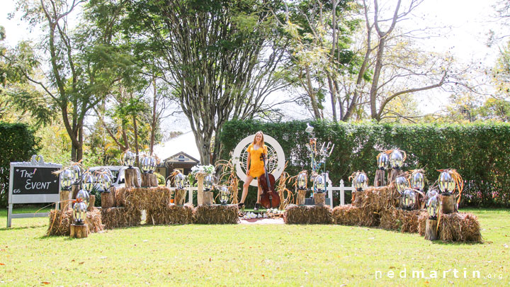 Bronwen at the Tamborine Mountain Scarecrow Festival