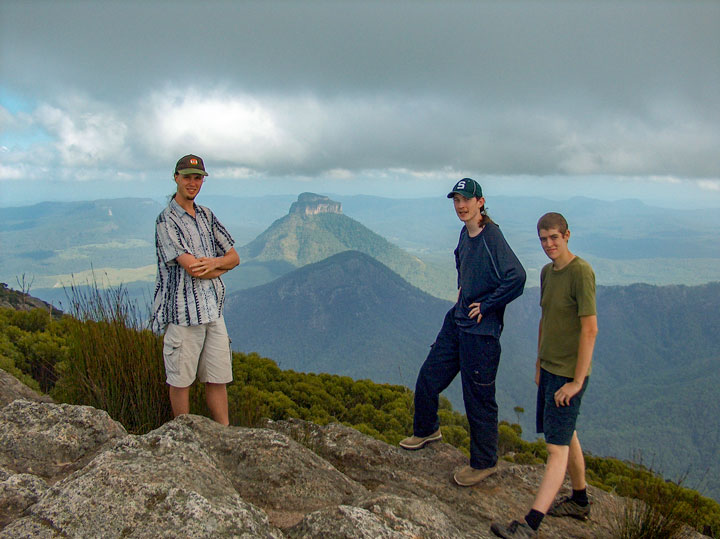 Ned, Maz, Clint, Bushwalk up Mt Barney  via South (Peasant's) Ridge