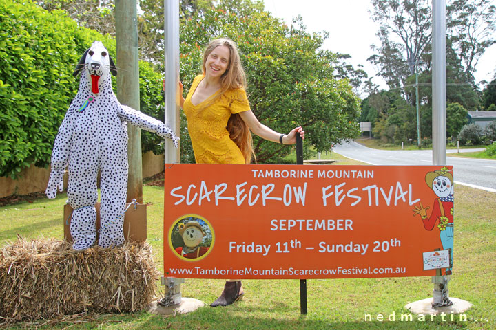 Bronwen at the Tamborine Mountain Scarecrow Festival