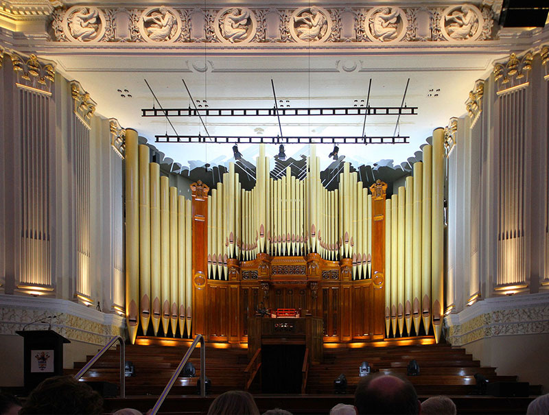 City Hall’s Pipe Organ