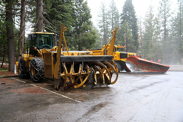 Snow ploughs in Yosemite