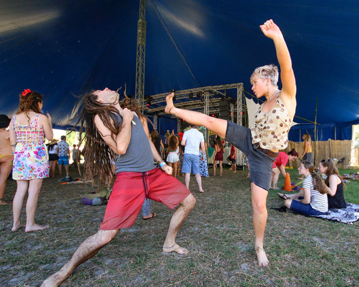 Hughie & Skye, Big Top- Mapstone, Island Vibe Festival 2018, Stradbroke Island