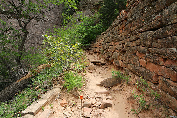 The walkway to Hidden Canyon