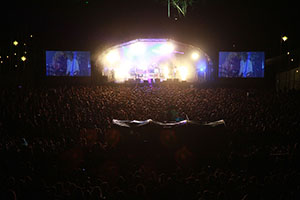 Crowds at the Amphitheatre