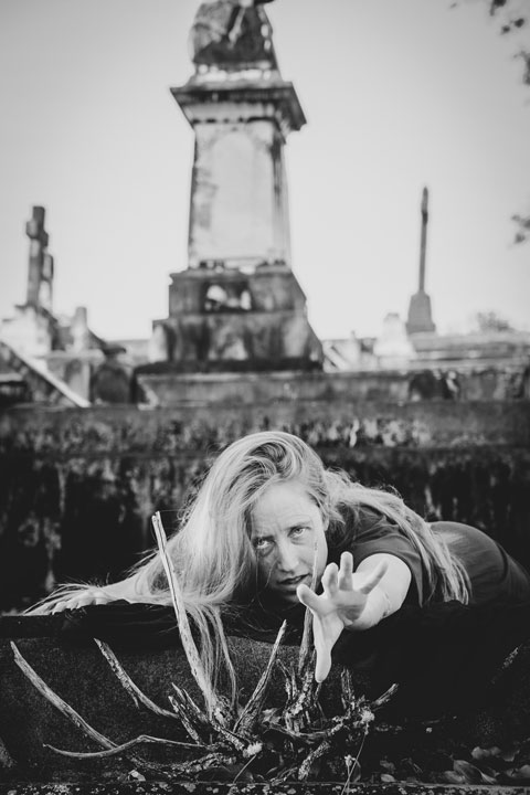 Bronwen, Toowong Cemetery