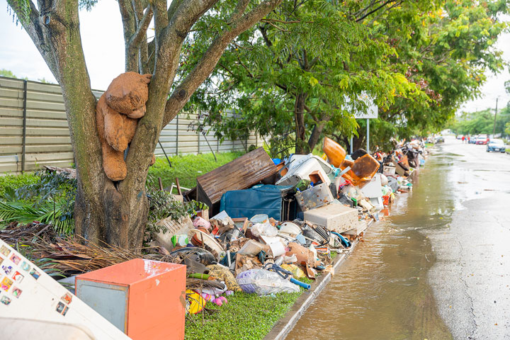 Flood damage, Pegg Rd, Rocklea